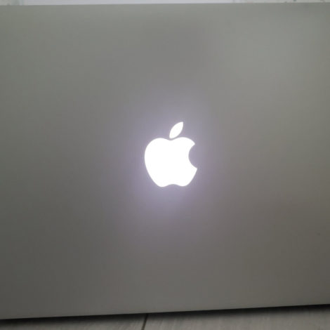 MacBook